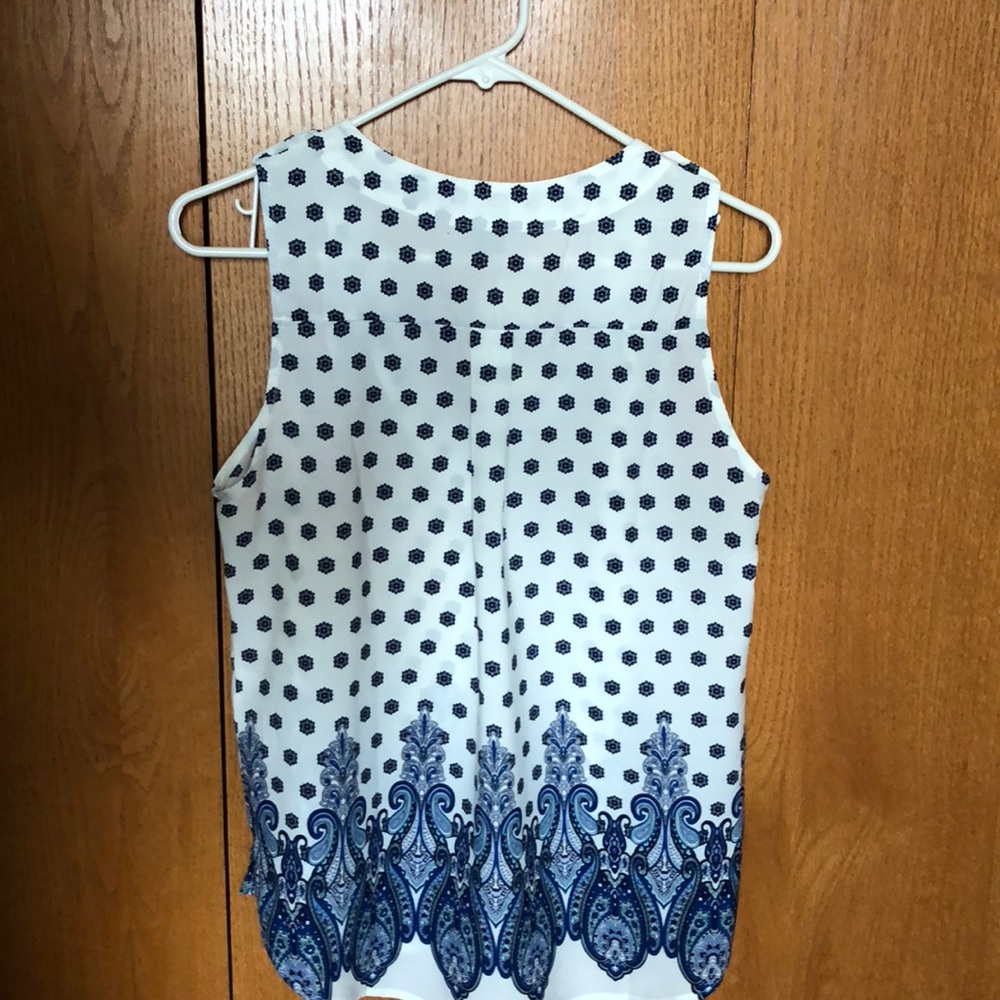 Top - Picture 2 of 2